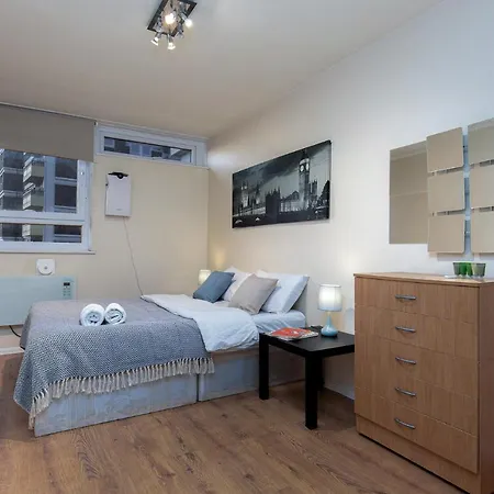 Queensland House Apartment